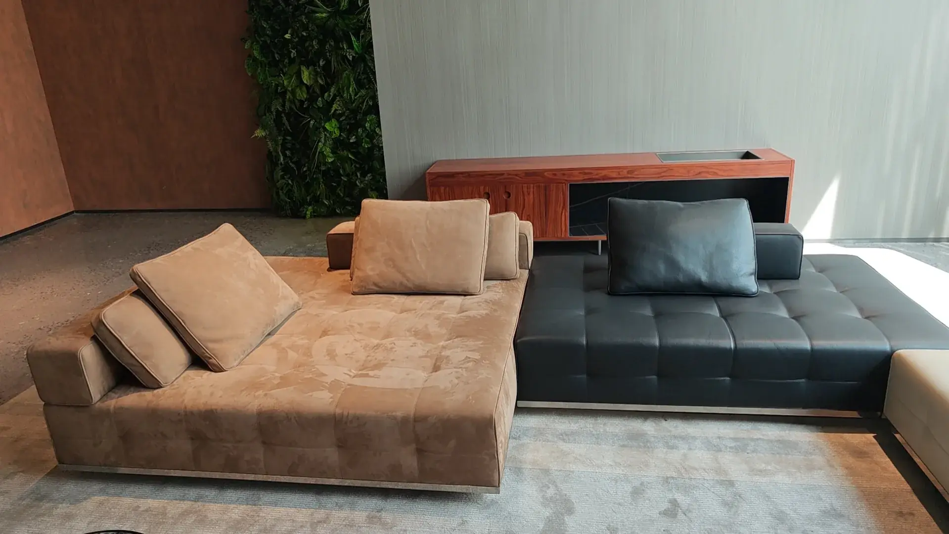 Lawrence Sofa - HEZEN CASA